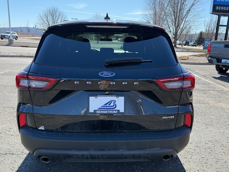 Ford Escape Vehicle Image 04