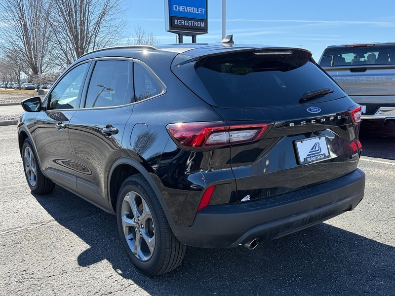 Ford Escape Vehicle Image 06