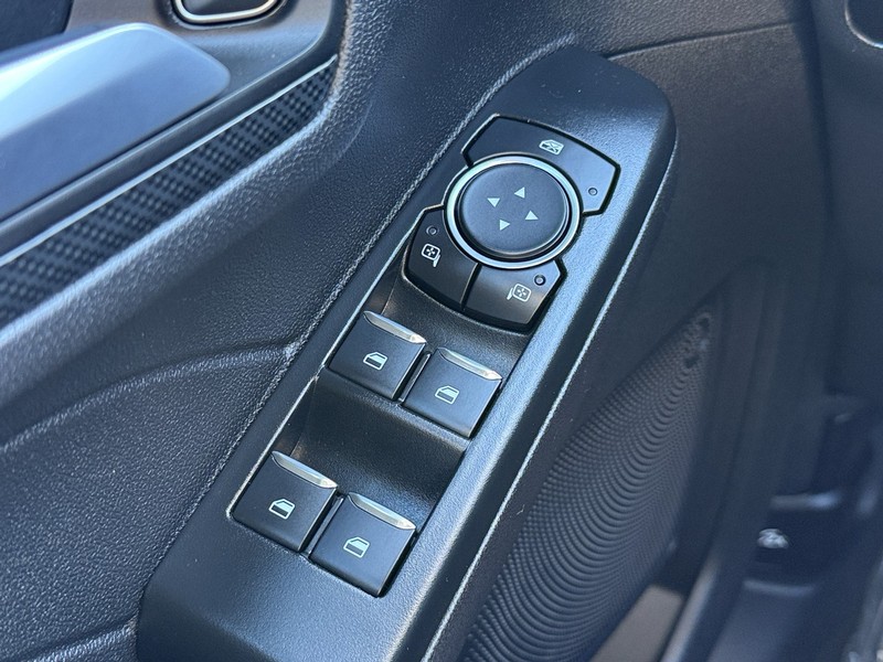 Ford Escape Vehicle Image 20