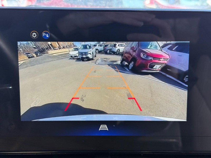 Chevrolet Equinox Vehicle Image 18