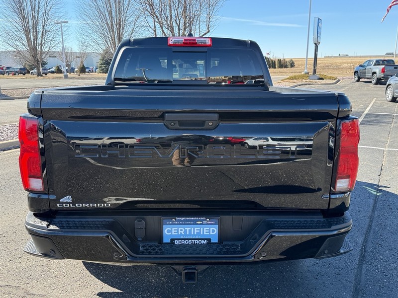 Chevrolet Colorado Vehicle Full-screen Gallery Image 04