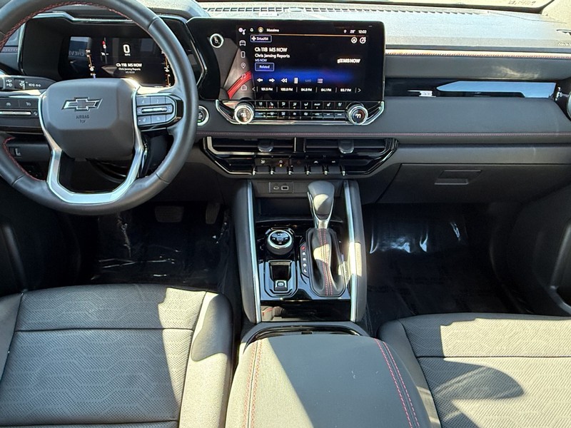 Chevrolet Colorado Vehicle Full-screen Gallery Image 11