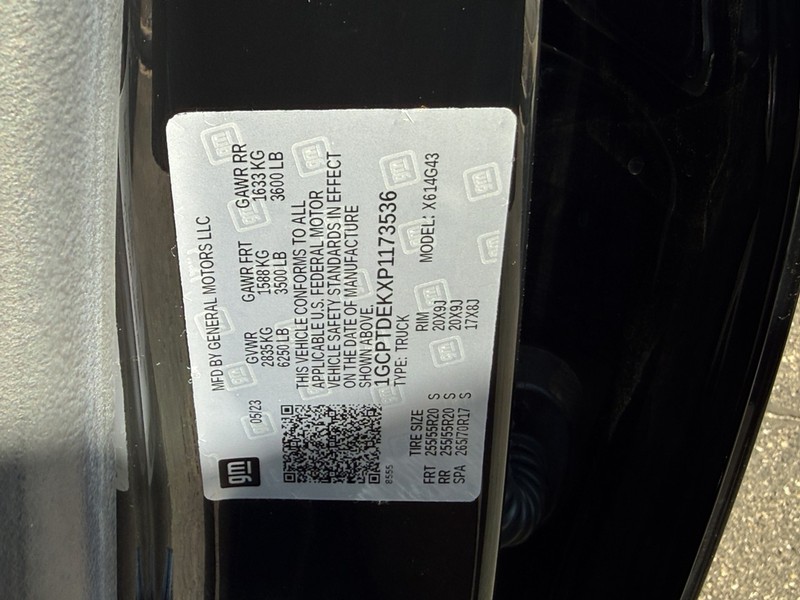 Chevrolet Colorado Vehicle Full-screen Gallery Image 24