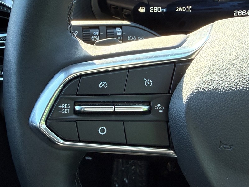 Chevrolet Equinox Vehicle Image 15