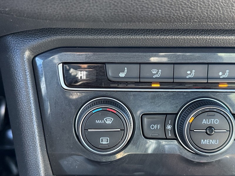 Volkswagen Tiguan Vehicle Image 19