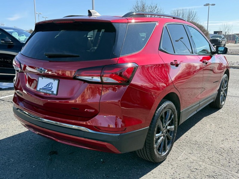 Chevrolet Equinox Vehicle Image 03