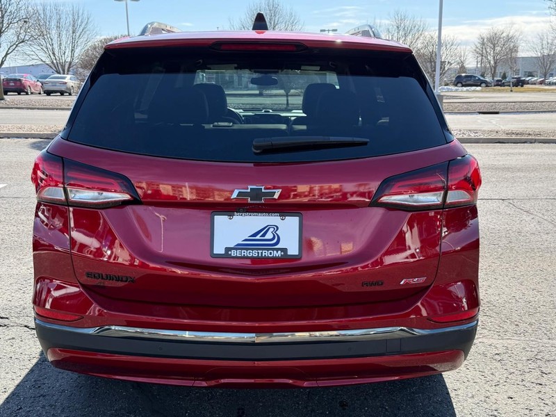 Chevrolet Equinox Vehicle Image 04