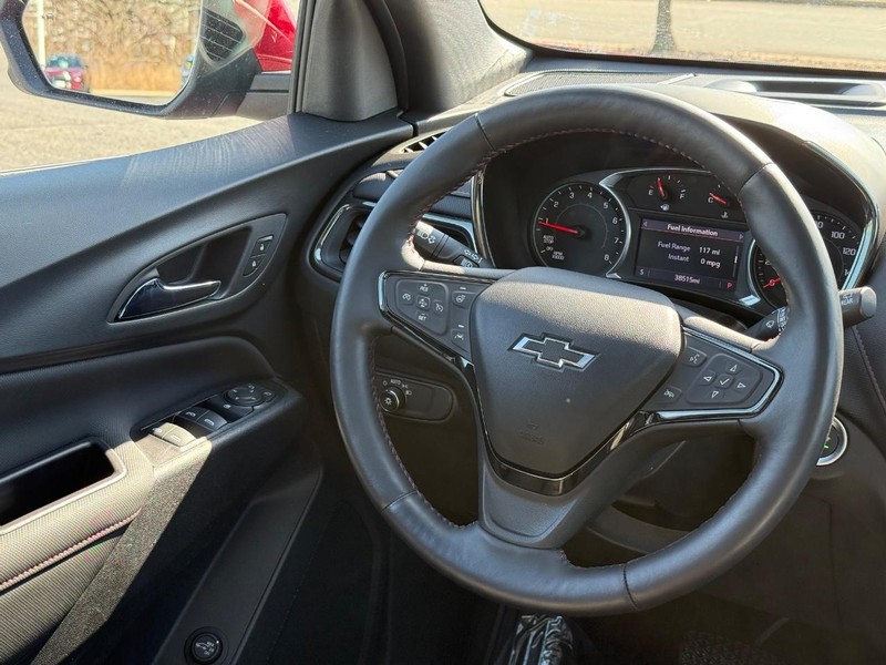 Chevrolet Equinox Vehicle Image 14