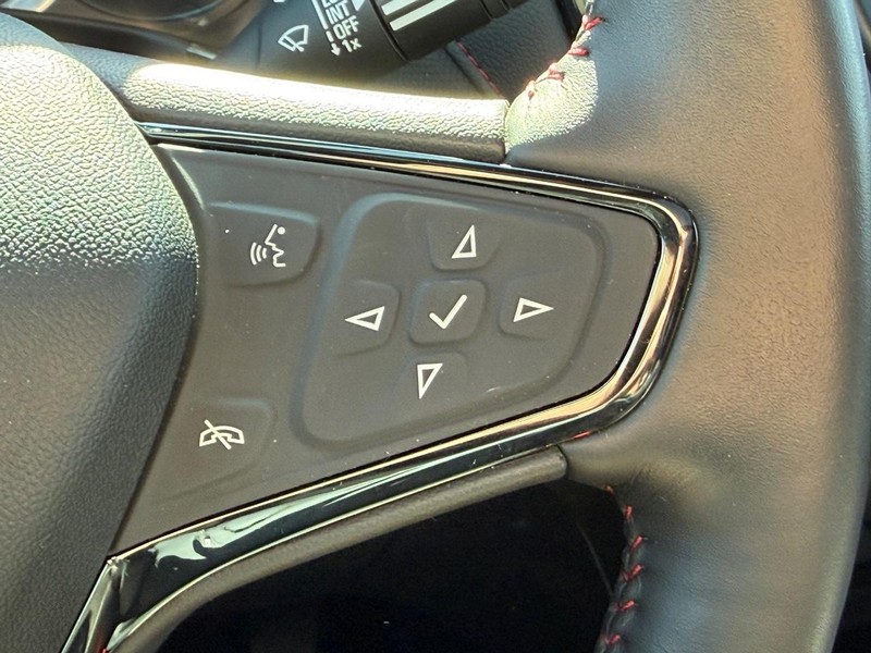 Chevrolet Equinox Vehicle Image 17