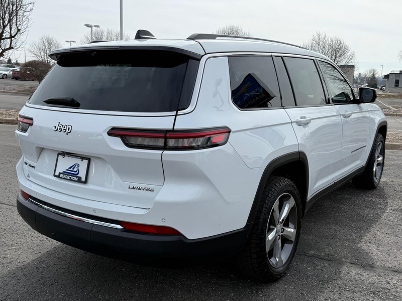 Jeep Grand Cherokee L Vehicle Image 03