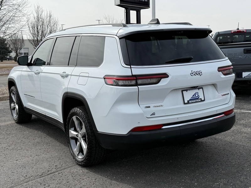 Jeep Grand Cherokee L Vehicle Image 06