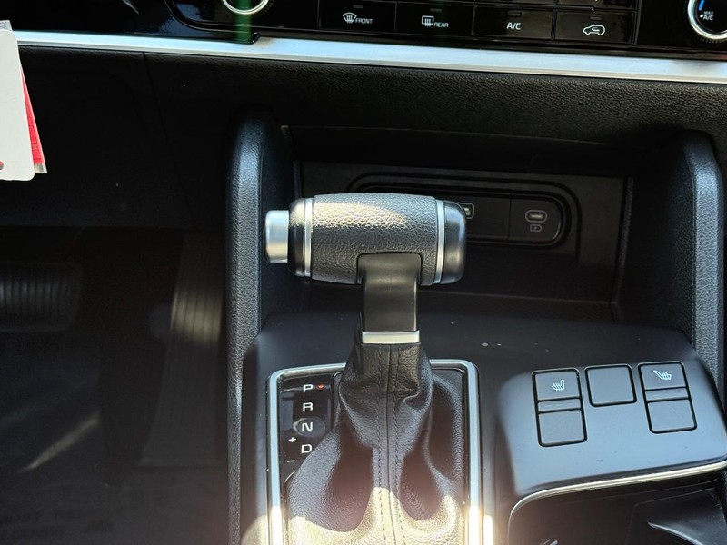 Kia Sportage Vehicle Image 14