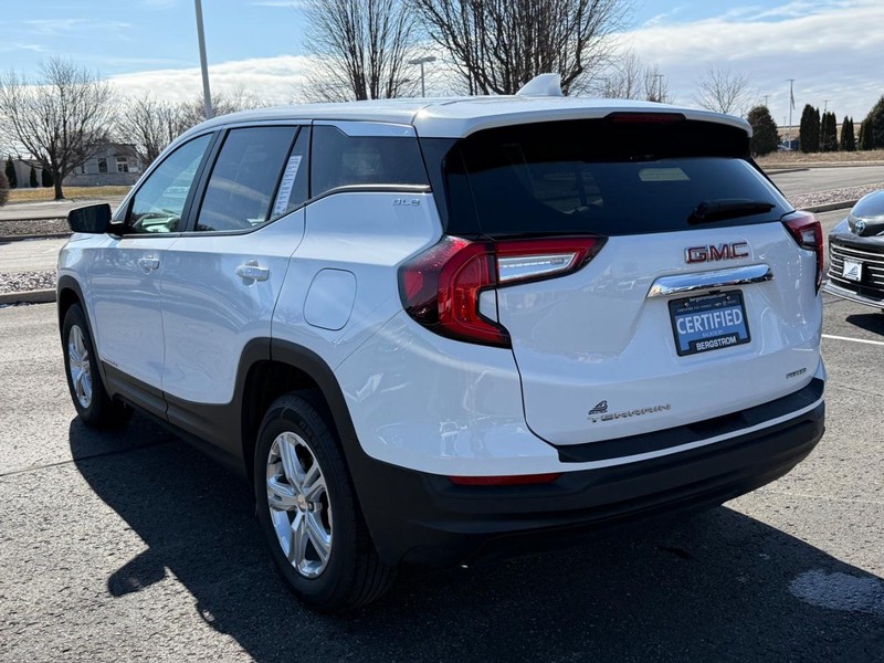 GMC Terrain Vehicle Image 06