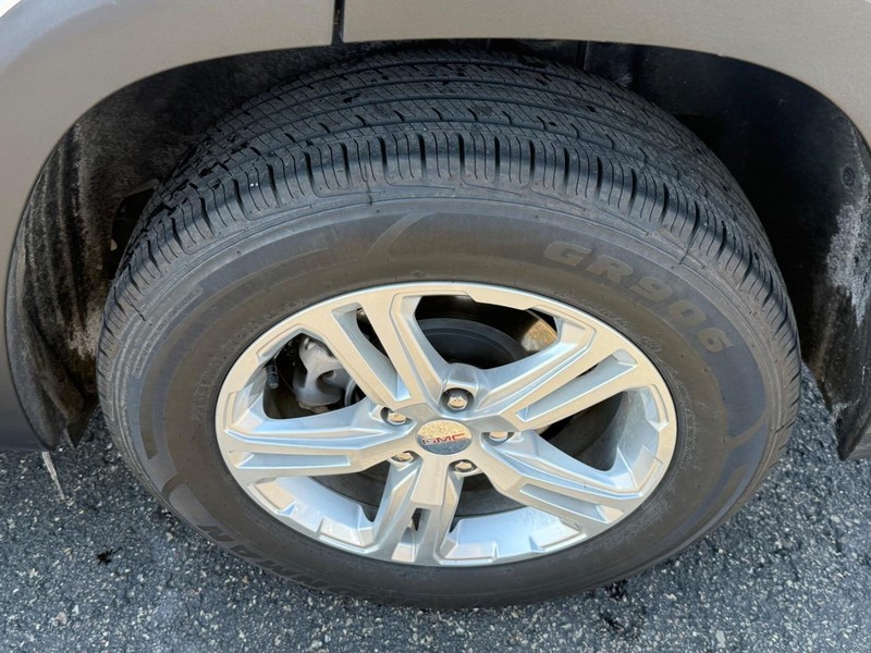 GMC Terrain Vehicle Image 07