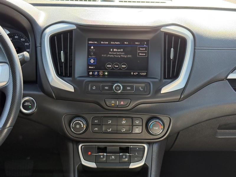 GMC Terrain Vehicle Image 12