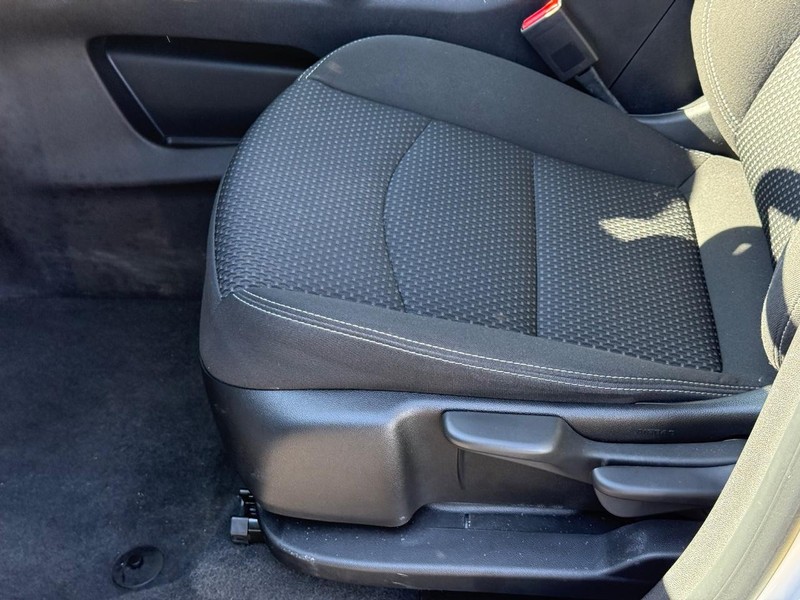 GMC Terrain Vehicle Image 21