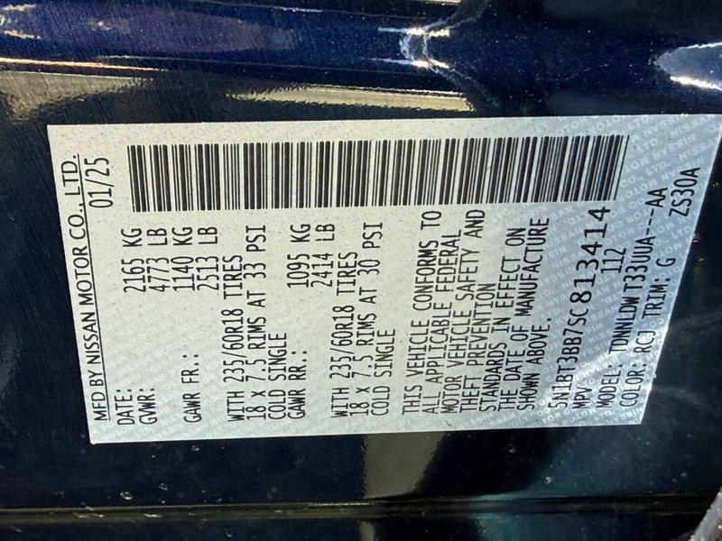 Nissan Rogue Vehicle Image 22