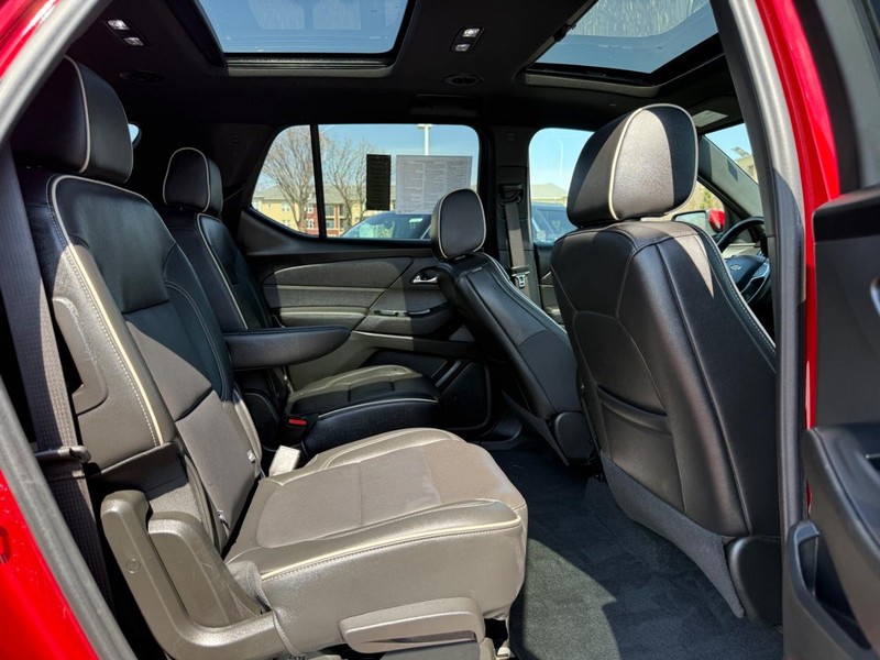Chevrolet Traverse Vehicle Image 11