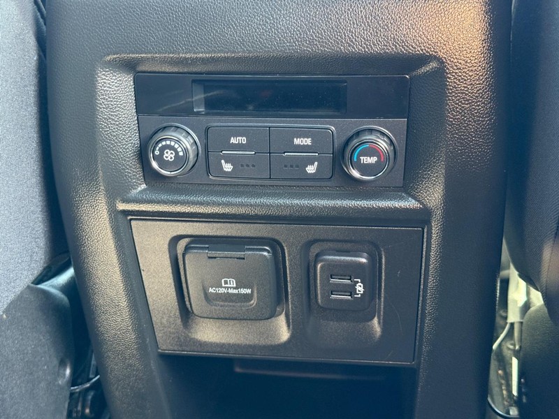 Chevrolet Traverse Vehicle Image 13