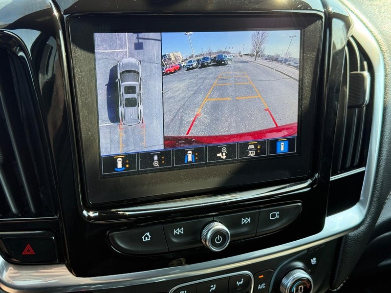 Chevrolet Traverse Vehicle Image 20