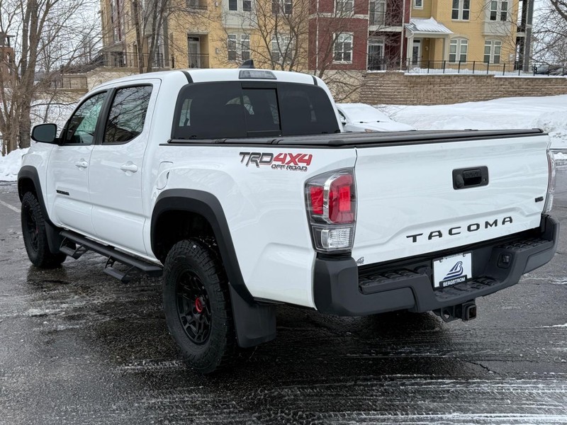 Toyota Tacoma 4WD Vehicle Image 06