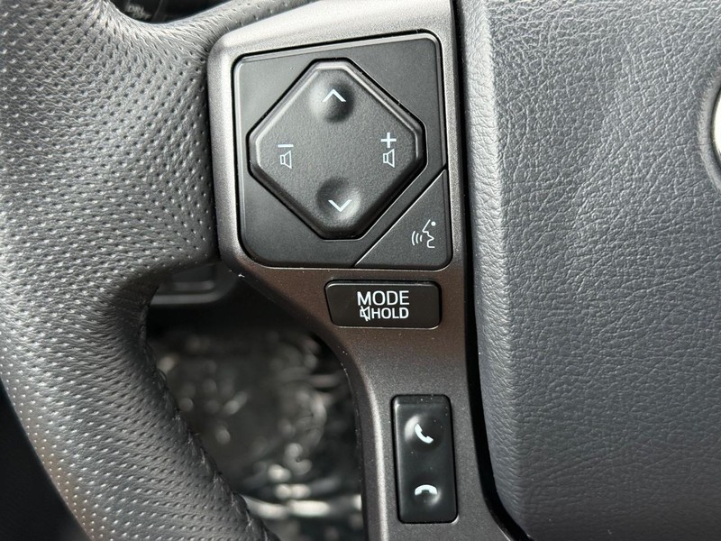 Toyota Tacoma 4WD Vehicle Image 16