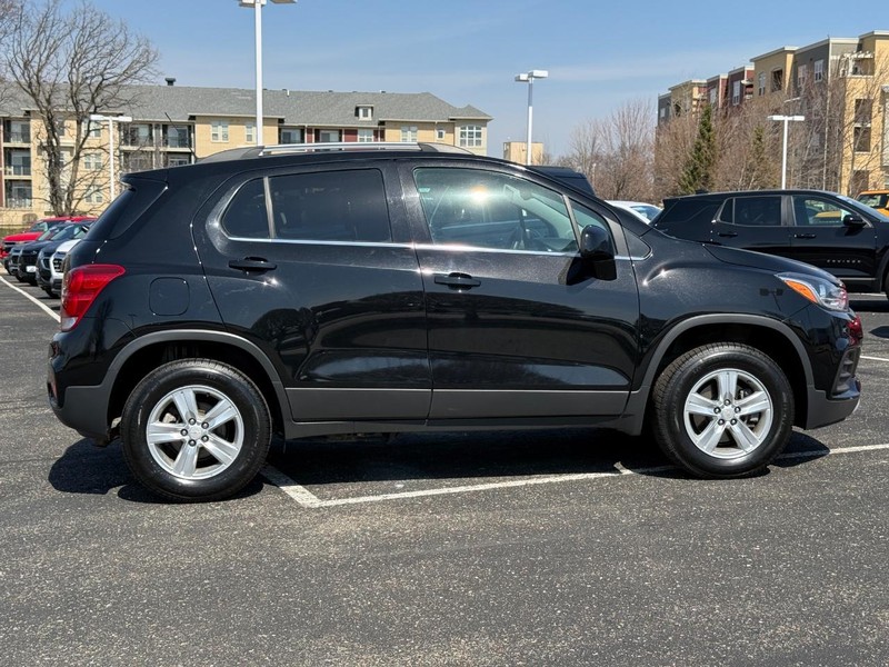 Chevrolet Trax Vehicle Image 02