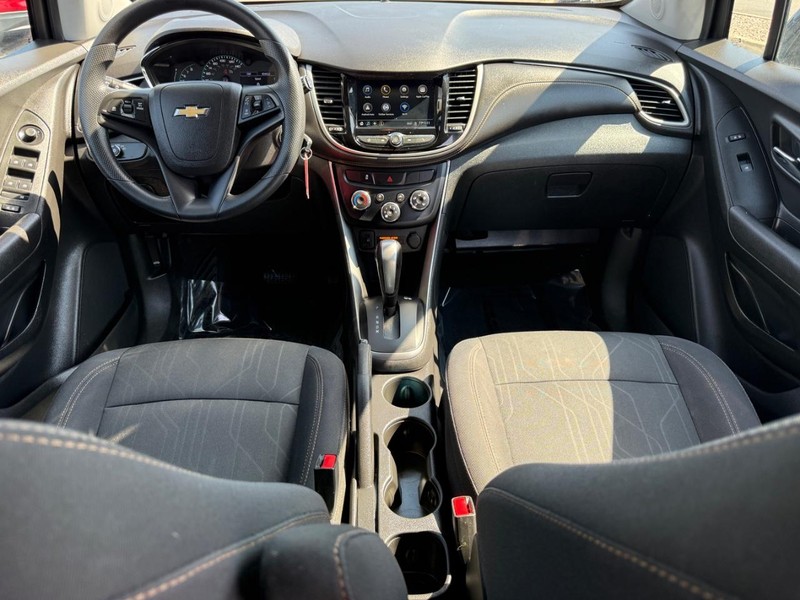 Chevrolet Trax Vehicle Image 11