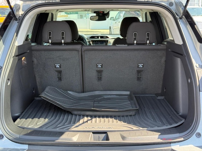 Chevrolet TrailBlazer Vehicle Image 06