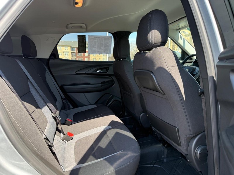 Chevrolet TrailBlazer Vehicle Image 10