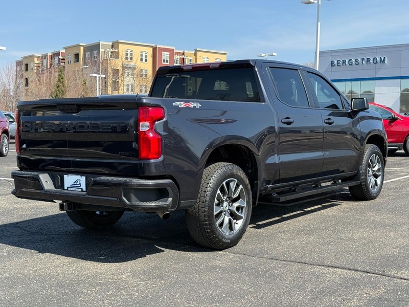 Chevrolet Silverado 1500 Vehicle Image 03