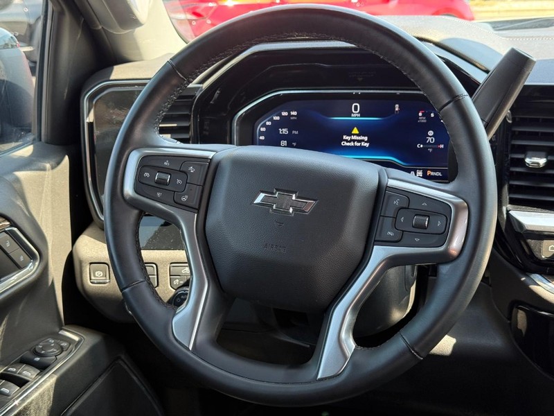 Chevrolet Silverado 1500 Vehicle Image 12