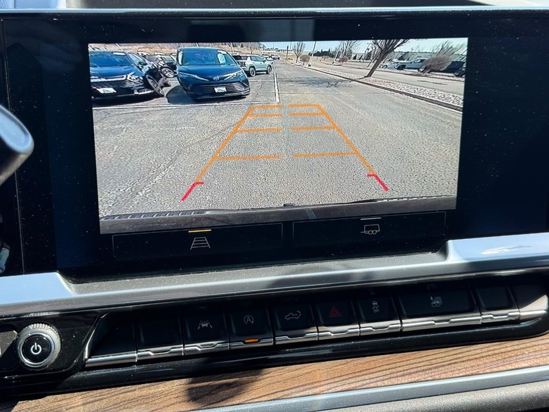 Chevrolet Silverado 1500 Vehicle Image 16