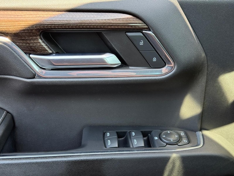 Chevrolet Silverado 1500 Vehicle Image 22