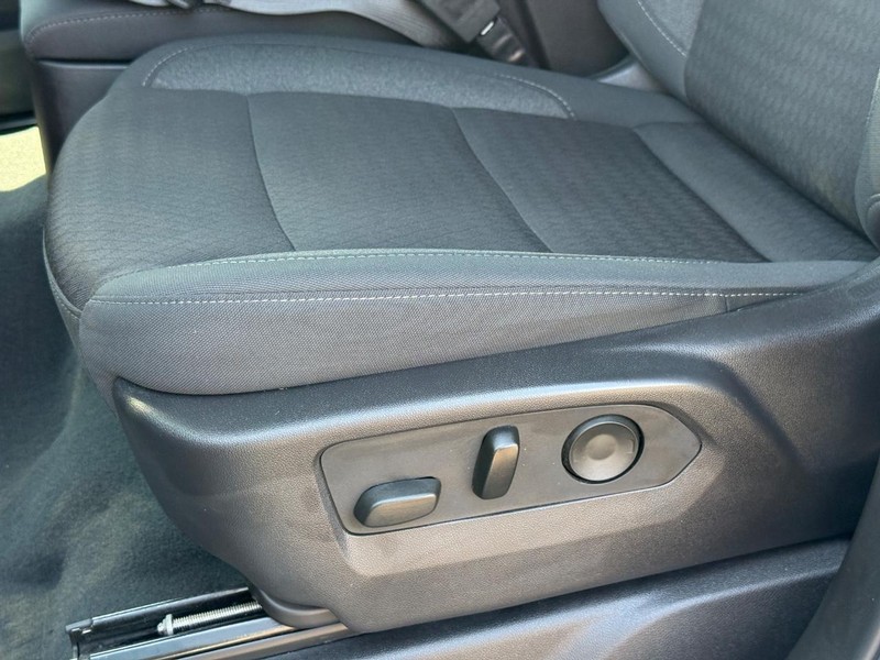 Chevrolet Silverado 1500 Vehicle Image 23