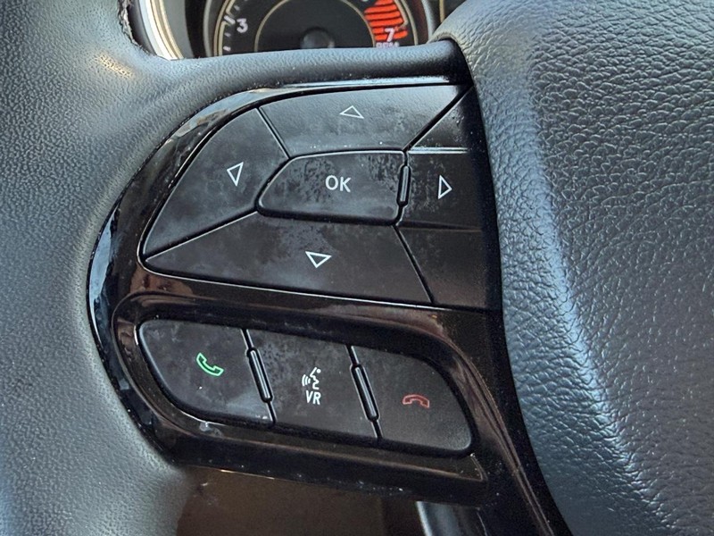 Jeep Cherokee Vehicle Image 13