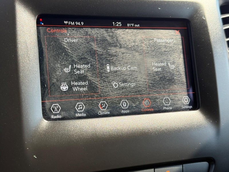 Jeep Cherokee Vehicle Image 17