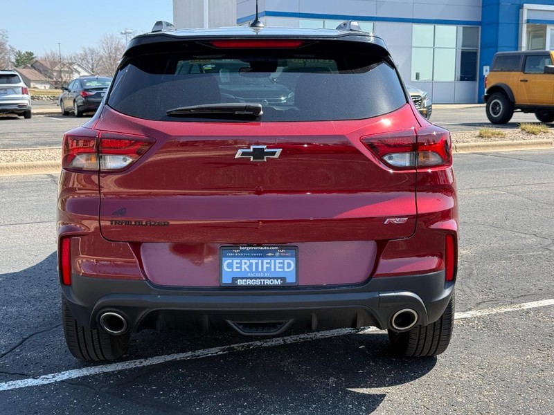 Chevrolet TrailBlazer Vehicle Image 04