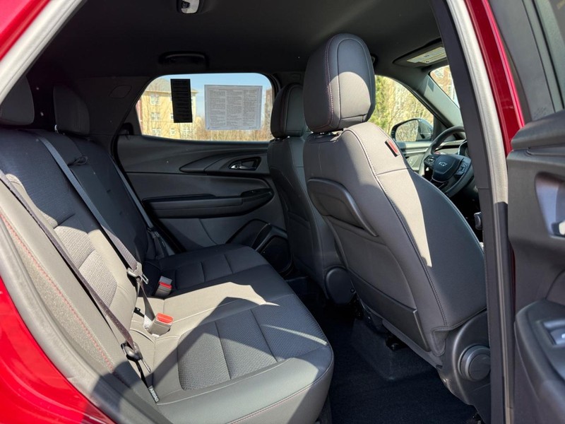 Chevrolet TrailBlazer Vehicle Image 10