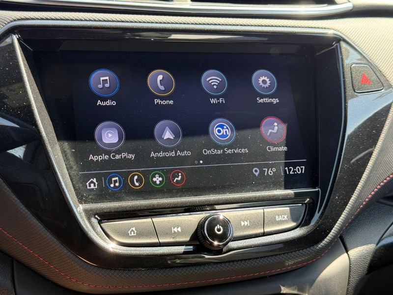 Chevrolet TrailBlazer Vehicle Image 16