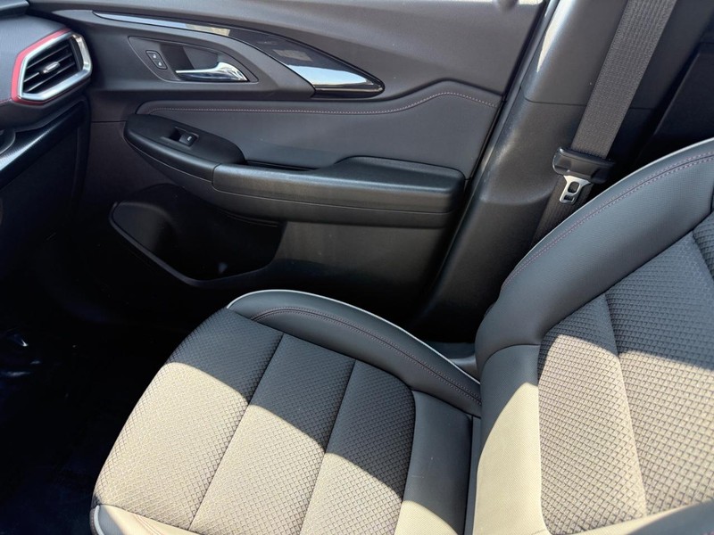 Chevrolet TrailBlazer Vehicle Image 20