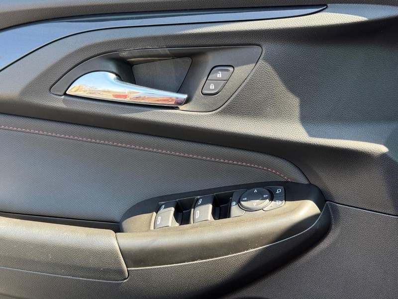 Chevrolet TrailBlazer Vehicle Image 22