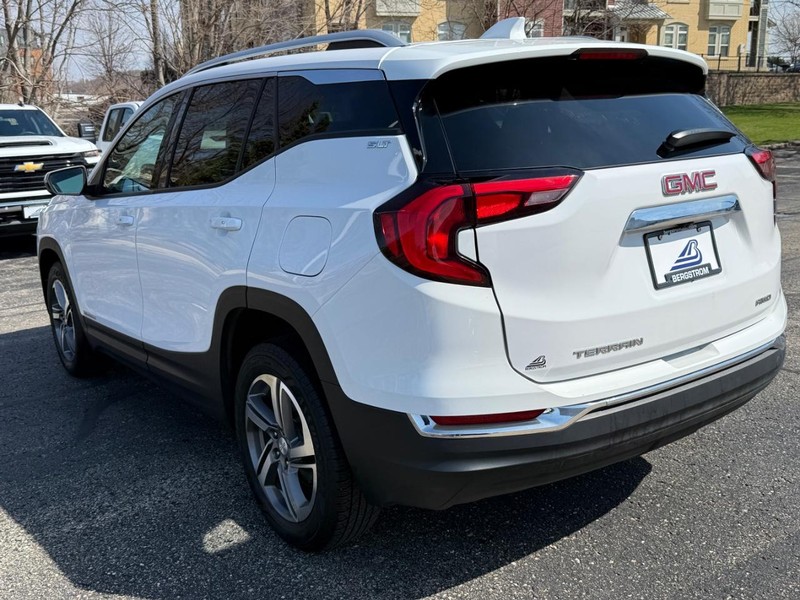 GMC Terrain Vehicle Image 06