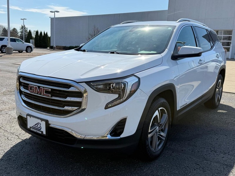GMC Terrain Vehicle Image 08