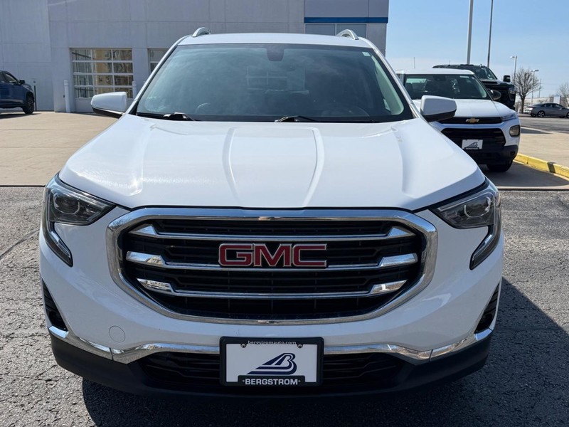 GMC Terrain Vehicle Image 09