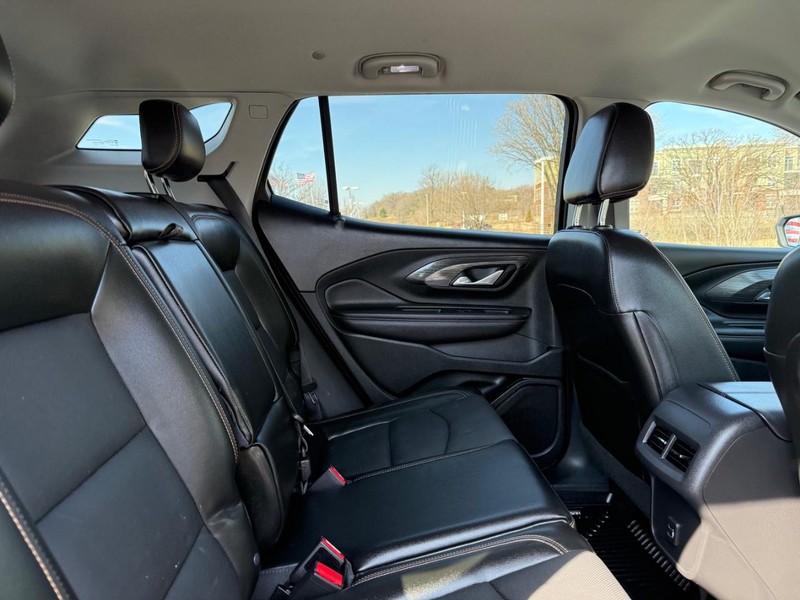 GMC Terrain Vehicle Image 10