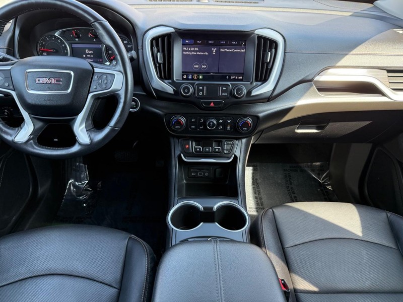 GMC Terrain Vehicle Image 11