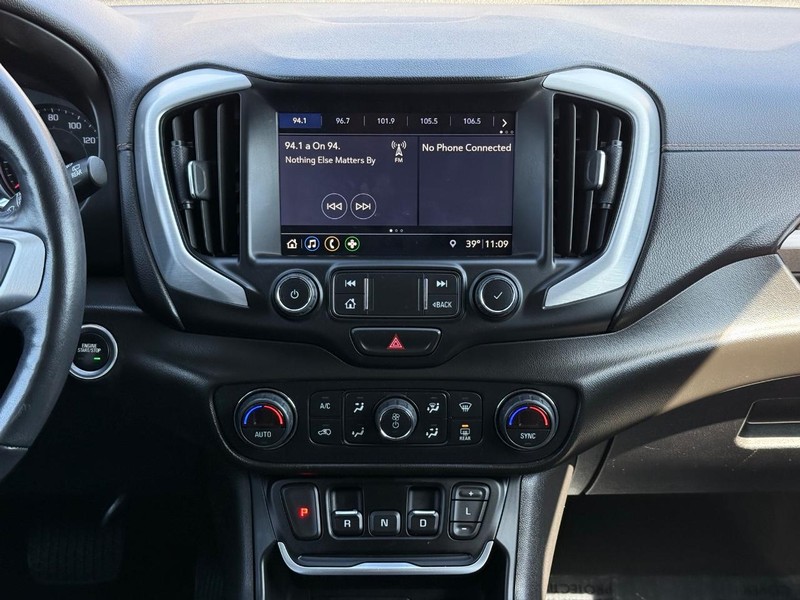 GMC Terrain Vehicle Image 12