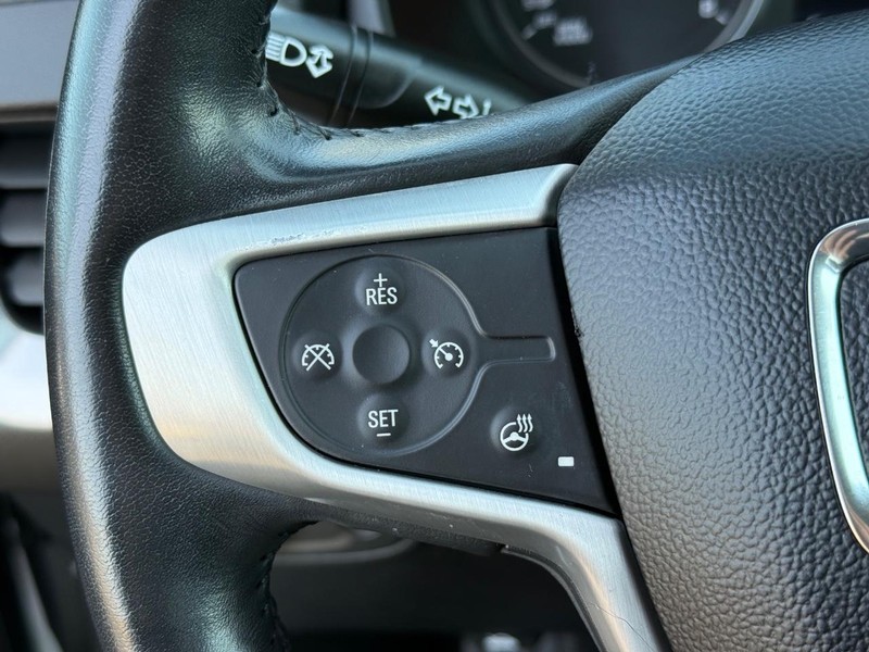 GMC Terrain Vehicle Image 17