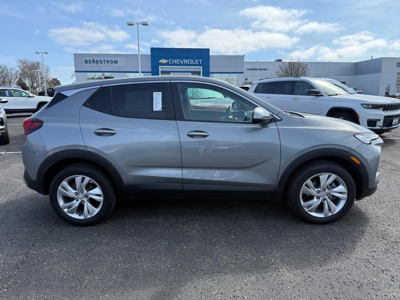 Buick Encore GX Vehicle Image 02